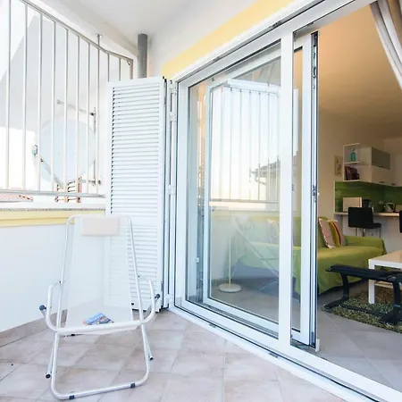 Апартаменты Modern With Sea View 4 Pers